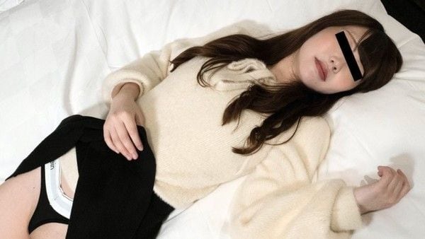 10musume_081025_01 驚喜速戰白皙美女3P！連續兩次中出！早川果步