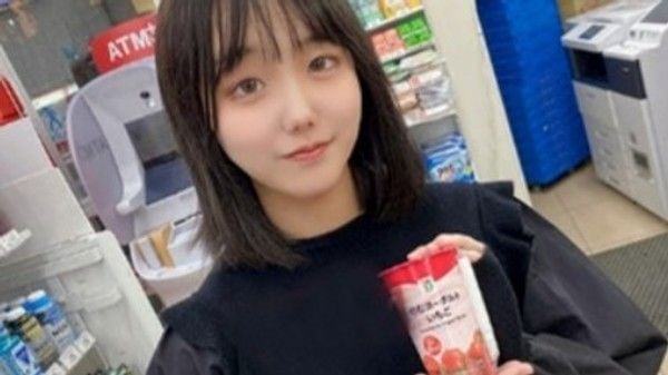 在一家快餐店打工的.美少女被侵犯